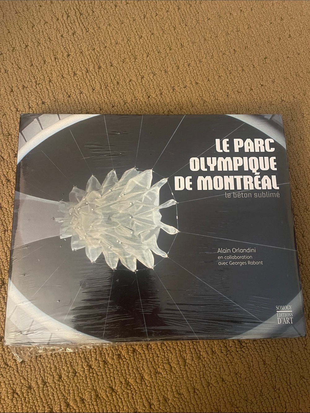 Le Parc Olympique de Montréal Coffee Table Book - Black